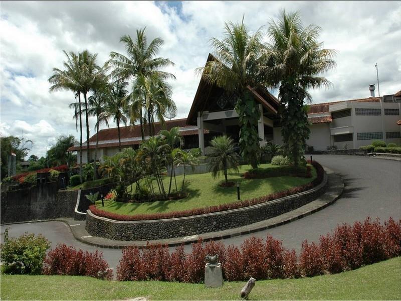 Hotel Pusako Bukittinggi Εξωτερικό φωτογραφία